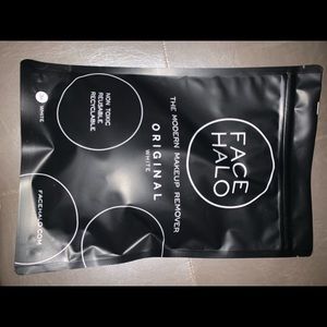 Face halo makeup remover wipes